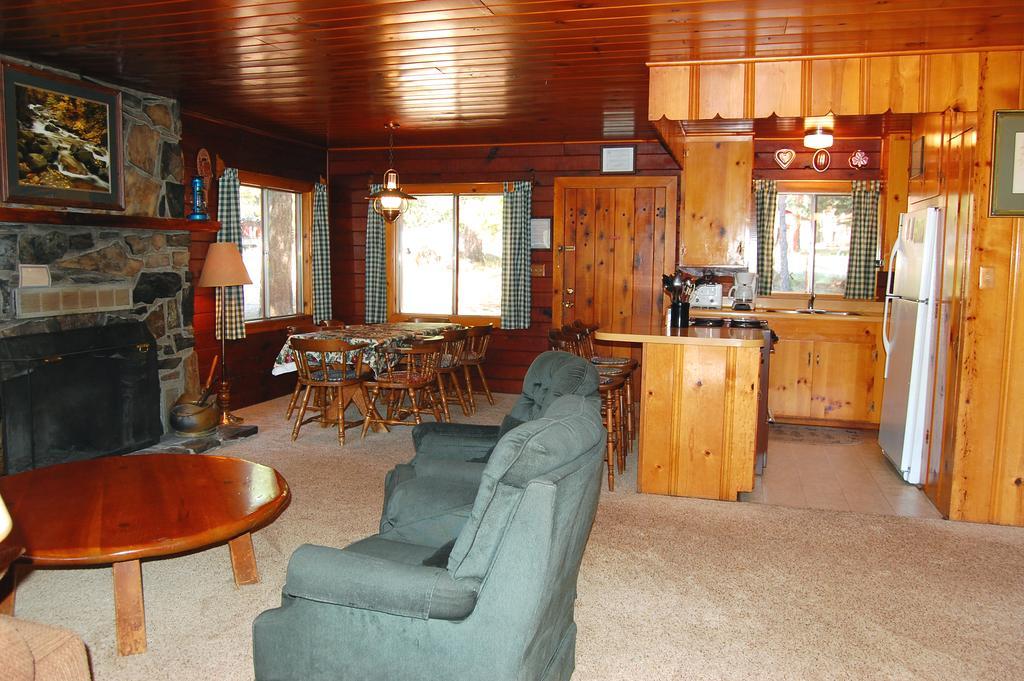 3n Lockwood Wawona